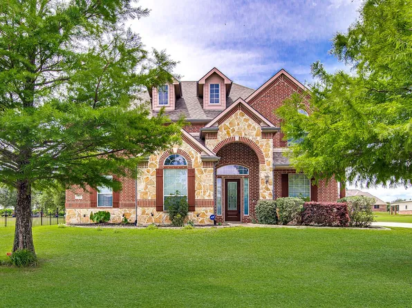 5024 Running Brook Dr, Joshua, TX 76058
