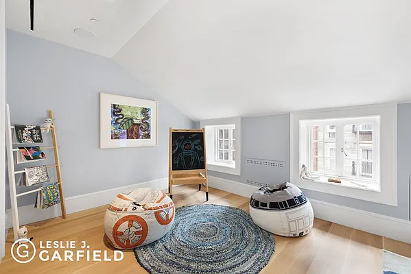 Rented by Leslie J. Garfield | media 15