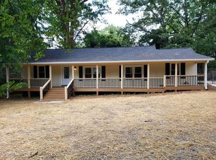 854 McLendon Dr, Scottdale, GA 30079