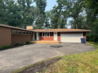 28450 N Shagbark Ln, Libertyville, IL
