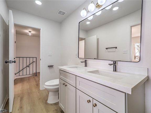 2nd image of 513 Starfire Pl