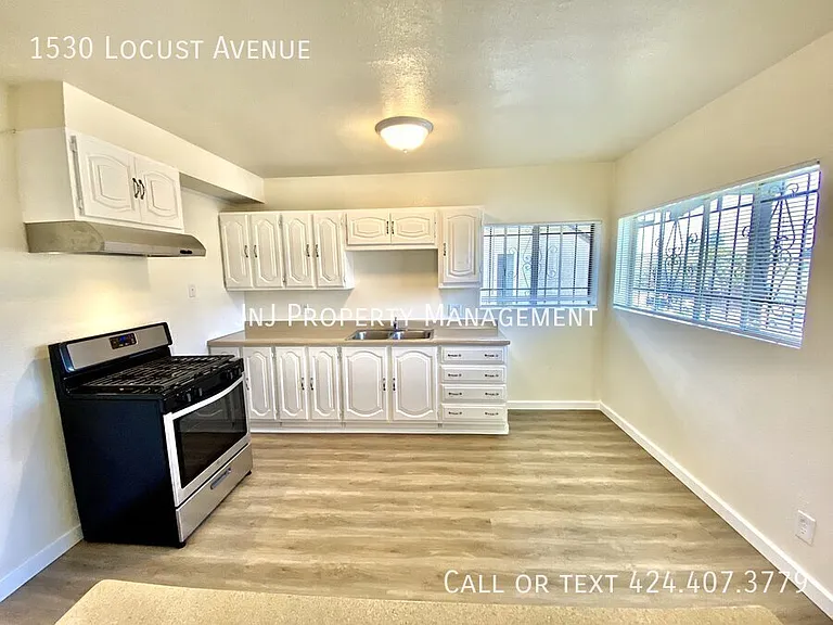 1530 Locust Ave — Photo 4