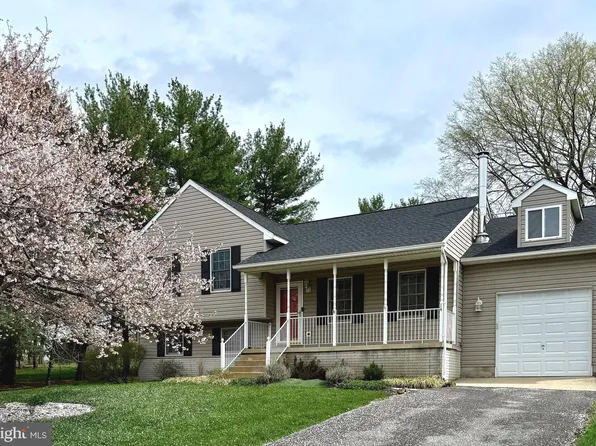 14 James St, Woodsboro, MD 21798