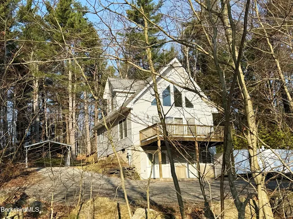 120 Rainbow Rd, East Otis, MA 01029