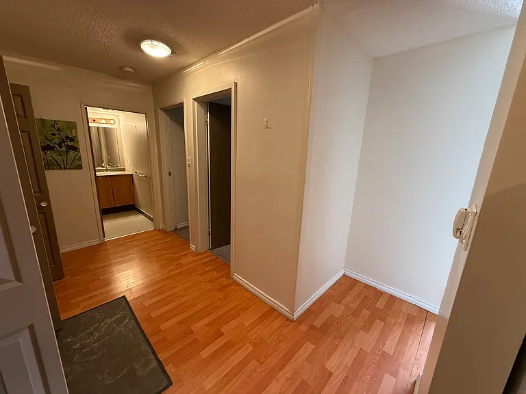 14 31st Ave NW — Photo 9