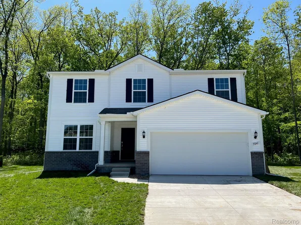 9171 Dogwood Ln, Dexter, MI 48130