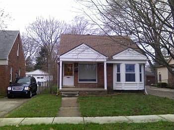 1st image of 9919 Centralia Ave