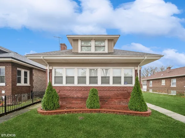 7945 S Oglesby Ave, Chicago, IL 60617