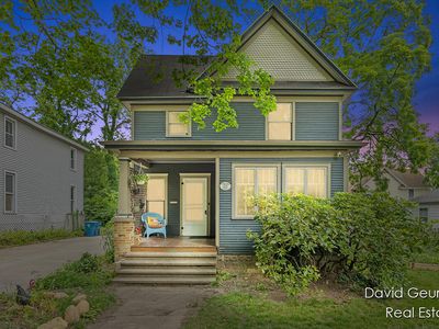 608 Trowbridge St, Allegan, MI, 49010