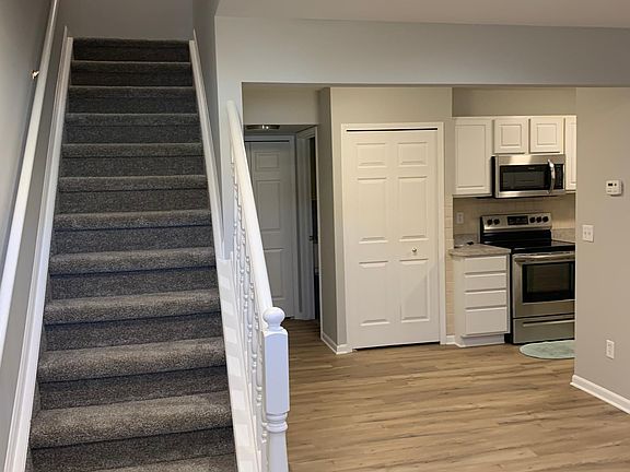 2nd image of 29868 Donna Ln