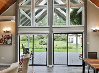 4876 Settlers Ln, Freeland, WA 98249