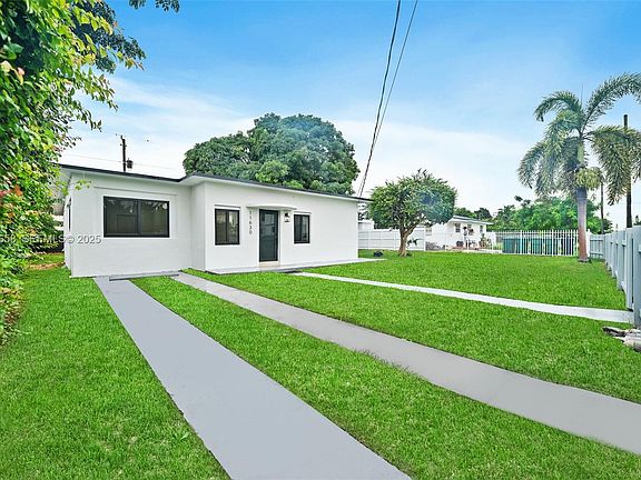 4th image of 11630 SW 185th St