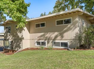 1700 NE Wheatland Dr, Pullman, WA 99163