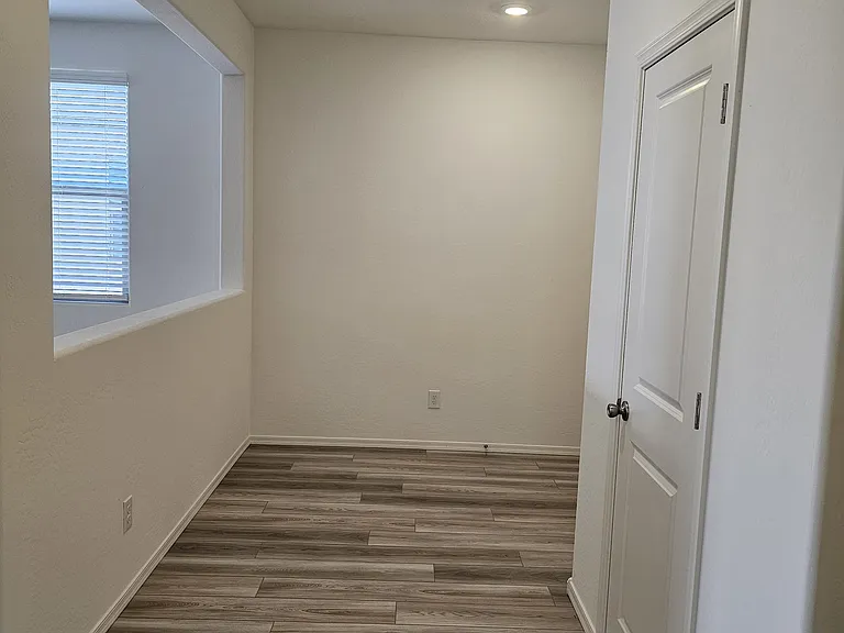 1447 W Pima Ave — Photo 6