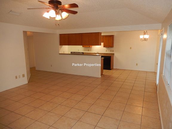 3rd image of 1080 Holly Ln