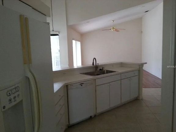5th image of 11010 Orangeshire Ct