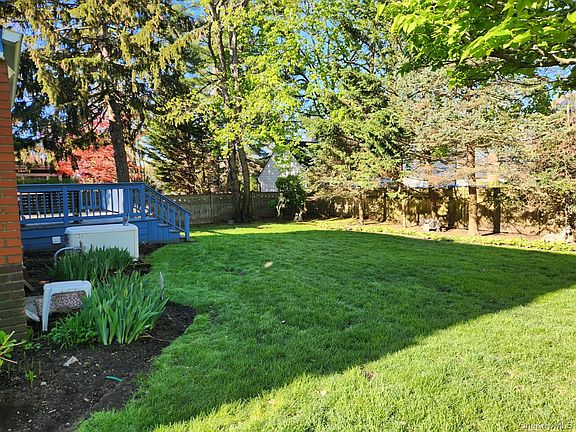 3rd image of 35 Hanson Place