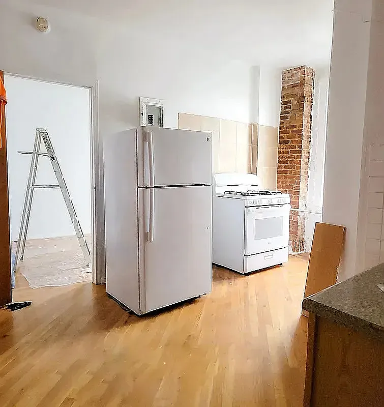 2403 Hoffman Street — Photo 1