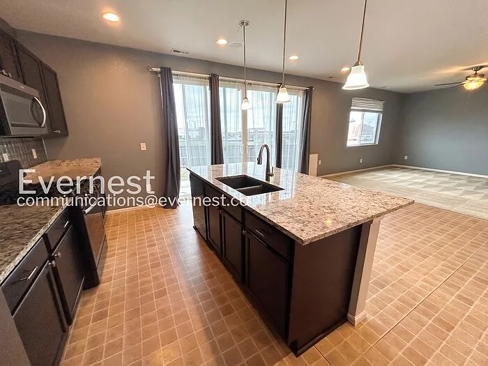 2560 Gobi Dr — Photo 4