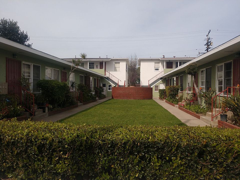 1st image of 2747-2751 Pacific Ave #27515