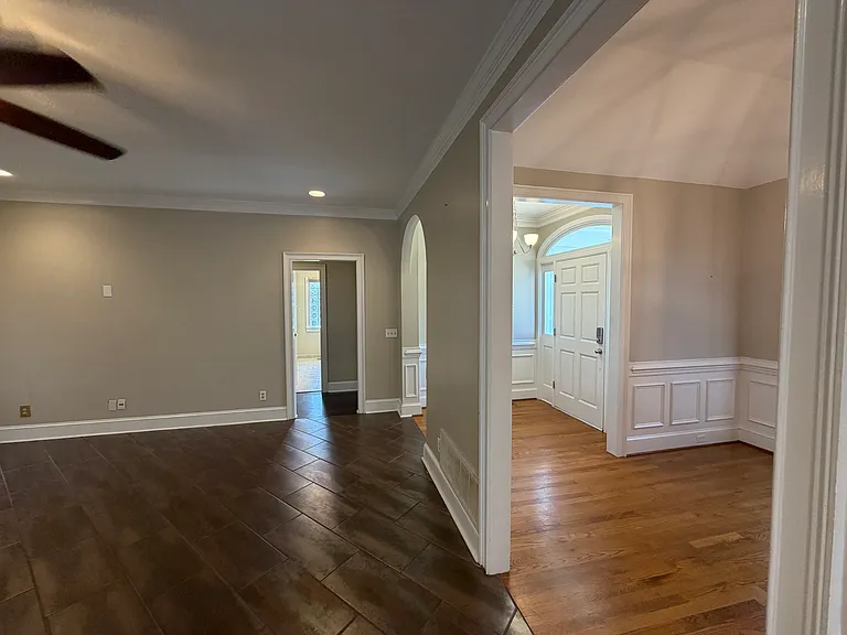 832 Shelter Cove Ct — Photo 31