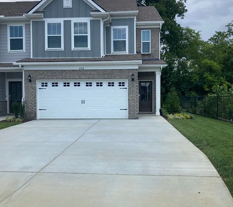 474 Lydia Ashley Ln