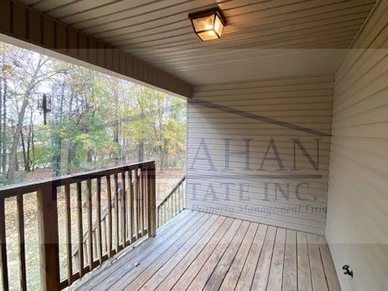 351 Club Rd — Photo 8
