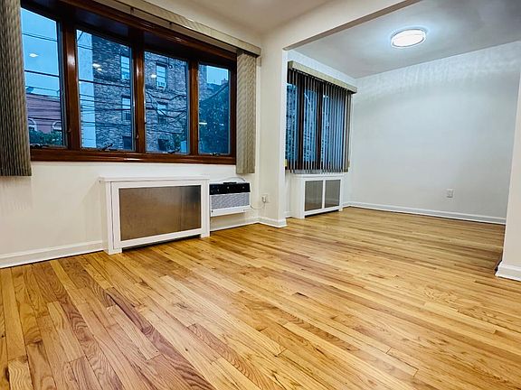 2nd image of 25-29 42nd St #2F