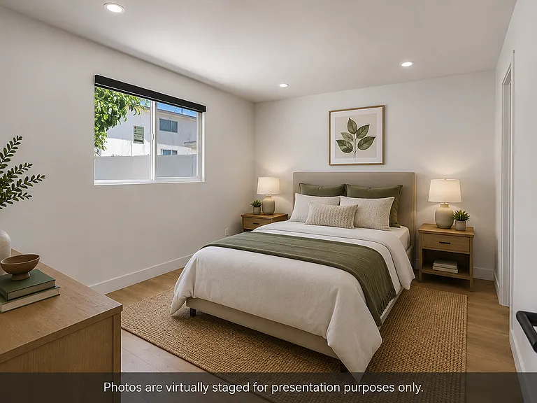 266 S Park View St #266 — Photo 4