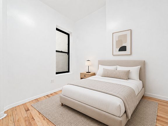 4th image of 235 W 12th St APT 4