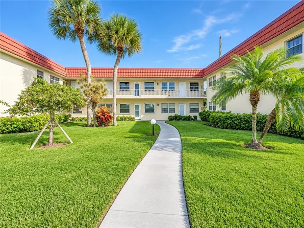 99 Spring Lake Dr APT 101, Vero Beach, FL 32962