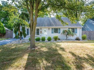 6 Stiles Rd, Edison, NJ 08817