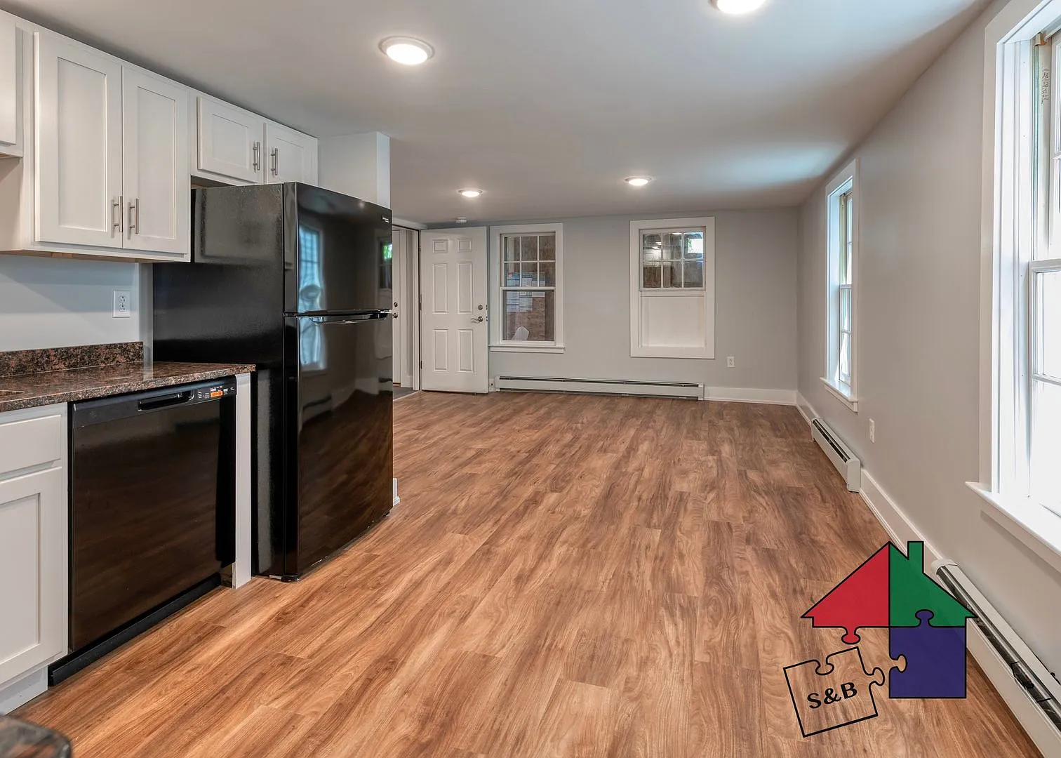 166 N. Winooski Ave — Photo 1