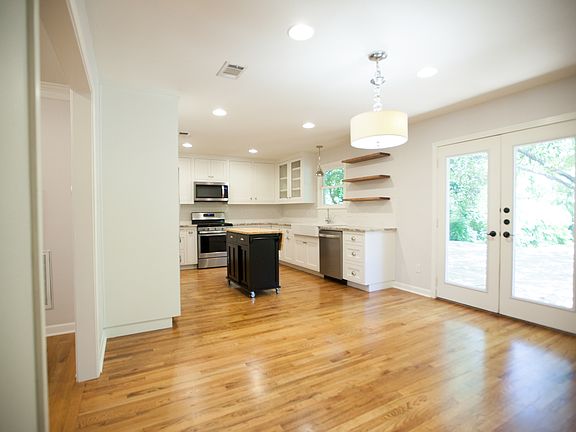 4th image of 7519 Delafield Ln