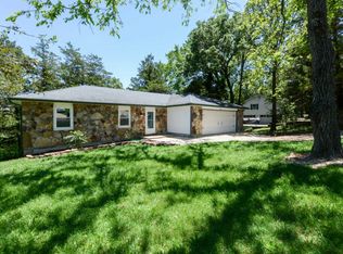 364 Greenbrier Dr, Hollister, MO 65672