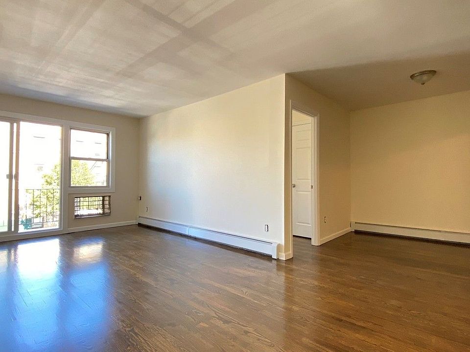 1st image of 41-06 28th Ave #3