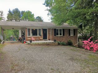 58 E Porter Rd, Asheville, NC 28803