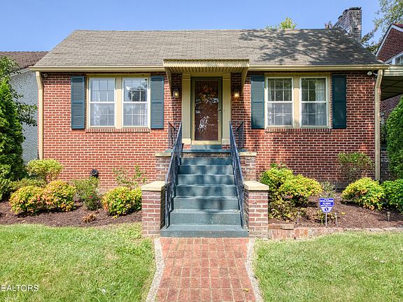 4th image of 3005 Fountain Park Blvd