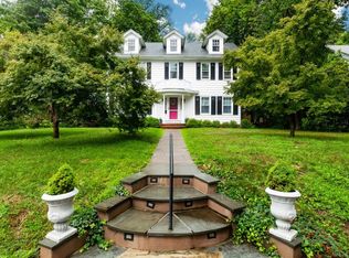 6 Wilbur Ct, Poughkeepsie, NY 12601