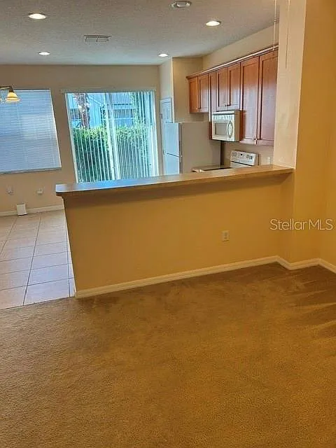 3 bed, 3.0 bath, 1187 sqft, $1,800 — Photo 4