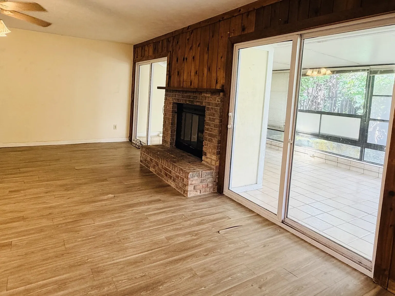 2 bed, 1110 sqft, $1,350 — Photo 3