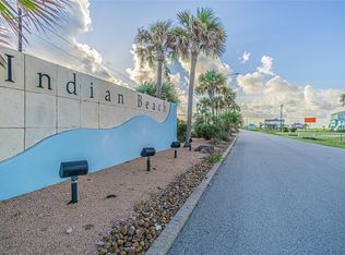 3913 Indian Beach Dr, Galveston, TX 77554