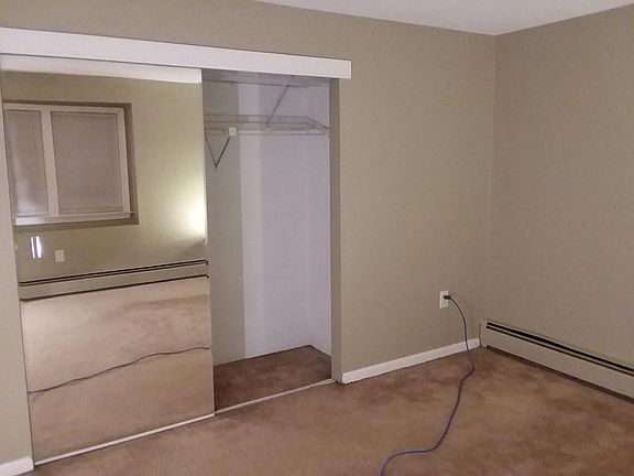 4th image of 5 Knights Bridge Dr APT 101