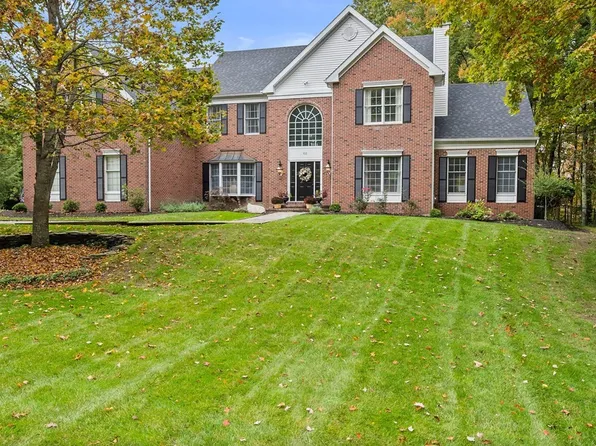 105 Waterman Rd, Canton, MA 02021