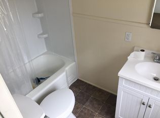 75 Elm St, Winsted, CT 06098