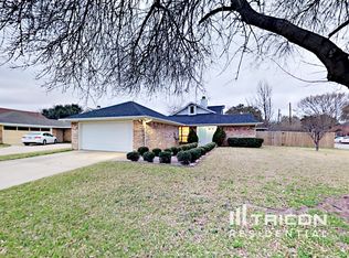 2221 Markland St, Irving, TX 75060