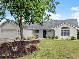 2707 Pleasant View Ln, Bentonville, AR 72712