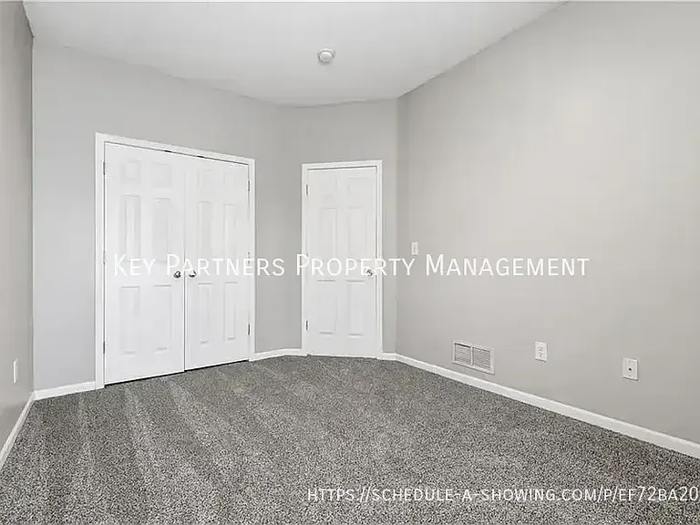 744 Woodson Ln — Photo 14