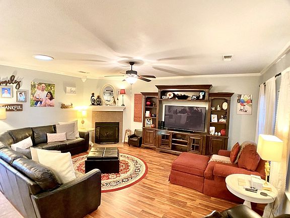 2nd image of 6612 Amber Dr