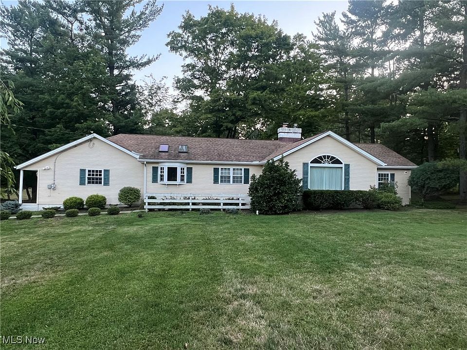 1st image of 35220 Chagrin Blvd